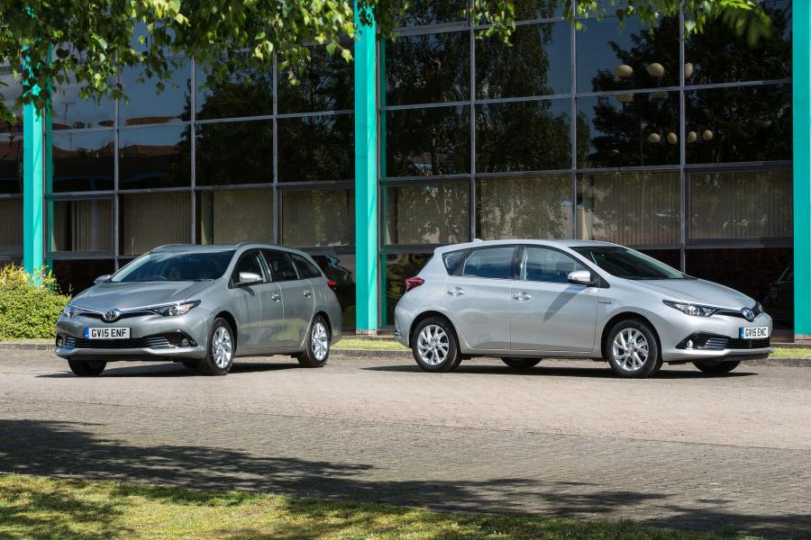  Toyota Auris 2015 года  (UK) (фото 42 из 43)
